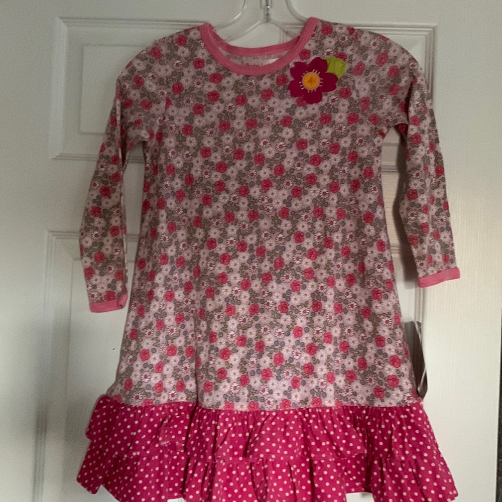 NWT. Size 5 -Baby Lulu.